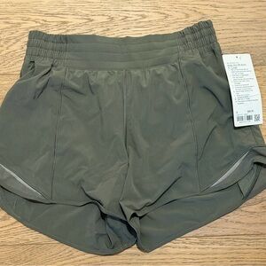 Lululemon High Rise Hotty Hot 4’’ Short